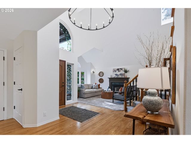 6850 APOLLO Rd, West Linn, OR 97068