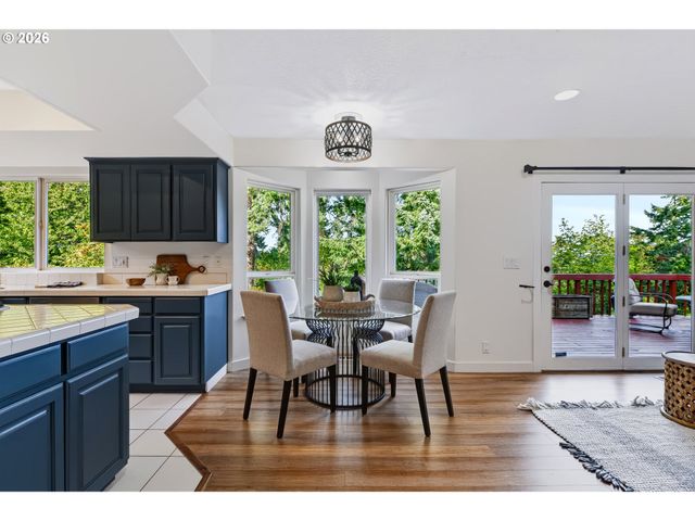 6850 APOLLO Rd, West Linn, OR 97068