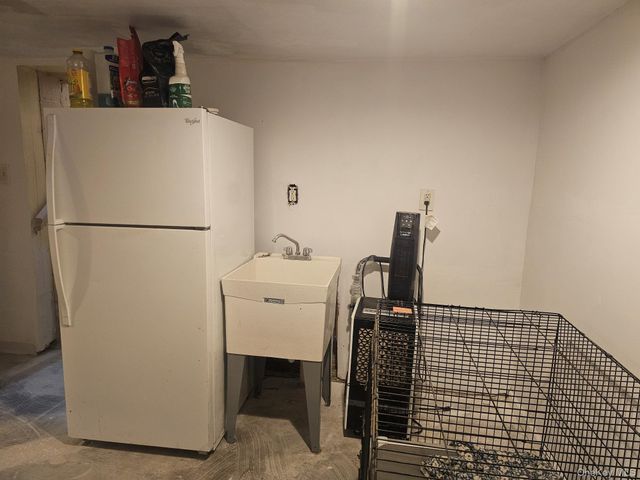 11 Edgewood Avenue, Farmingville, NY 11738