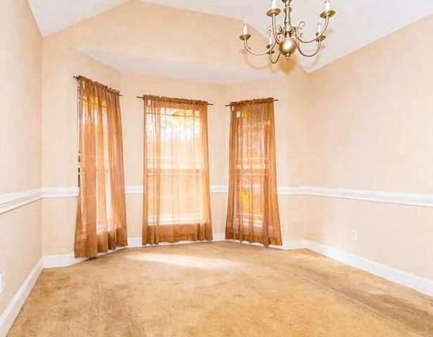 6940 W Fayetteville Road, Riverdale, GA 30296