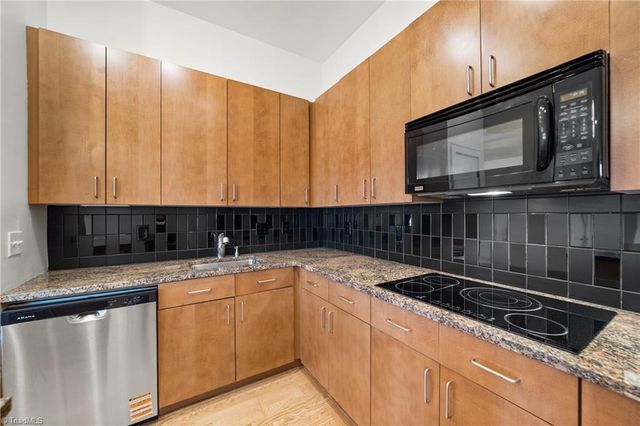 810 W 4th Street 209, Winston-salem, NC 27101