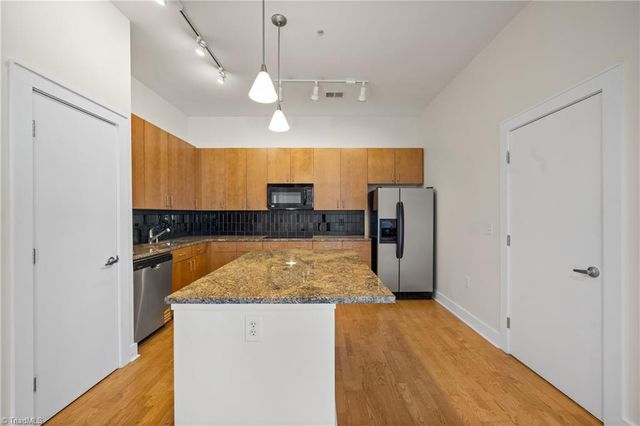 810 W 4th Street 209, Winston-salem, NC 27101