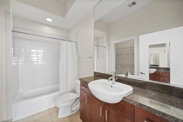 810 W 4th Street 209, Winston-salem, NC 27101