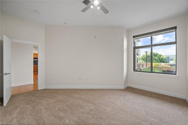 810 W 4th Street 209, Winston-salem, NC 27101