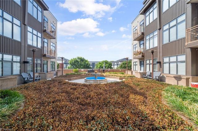 810 W 4th Street 209, Winston-salem, NC 27101
