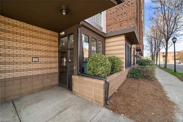 810 W 4th Street 209, Winston-salem, NC 27101