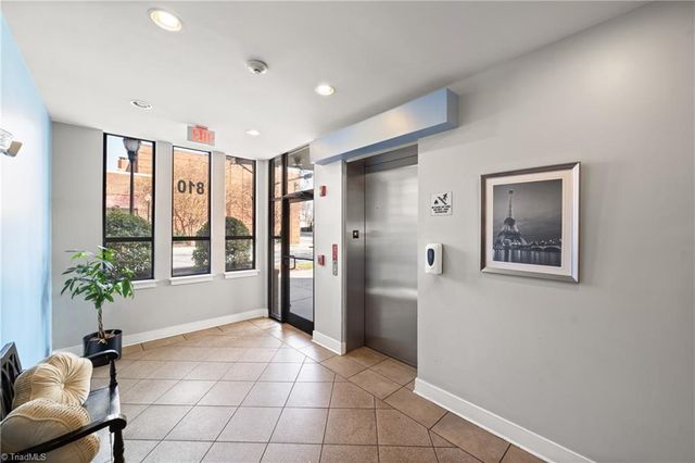 810 W 4th Street 209, Winston-salem, NC 27101