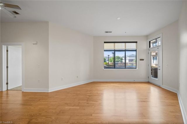 810 W 4th Street 209, Winston-salem, NC 27101