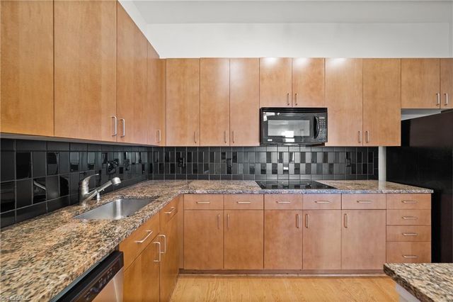 810 W 4th Street 209, Winston-salem, NC 27101