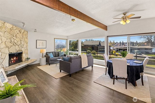 19237 35th Avenue S, Seatac, WA 98188