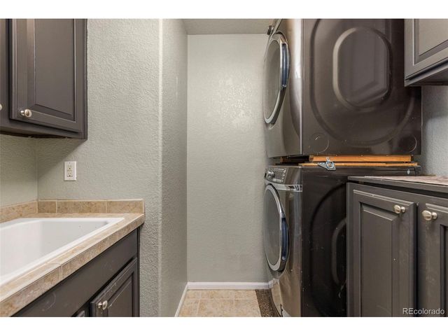 1547 S Haleyville St, Aurora, CO 80018