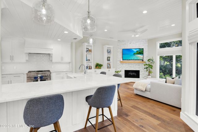 117 INDIAN HAMMOCK Lane, Ponte Vedra Beach, FL 32082