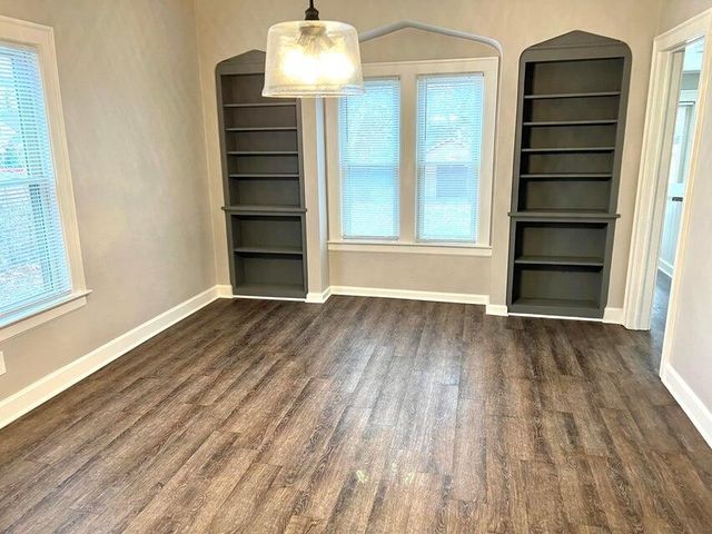 401 Monroe Avenue, Muskegon, MI 49441