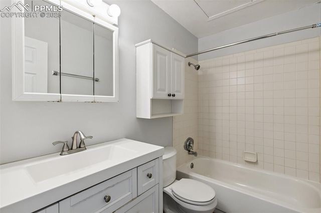 7636 Lexington Manor Drive, Colorado Springs, CO 80920