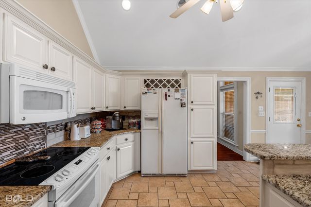 218 Ridgefield Drive, Bossier City, LA 71111