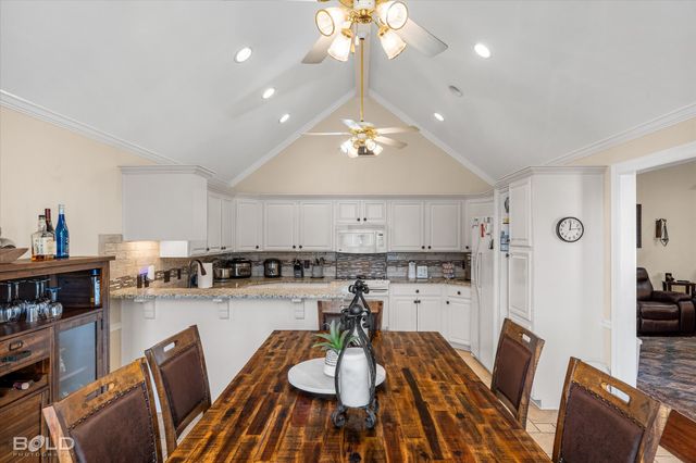 218 Ridgefield Drive, Bossier City, LA 71111