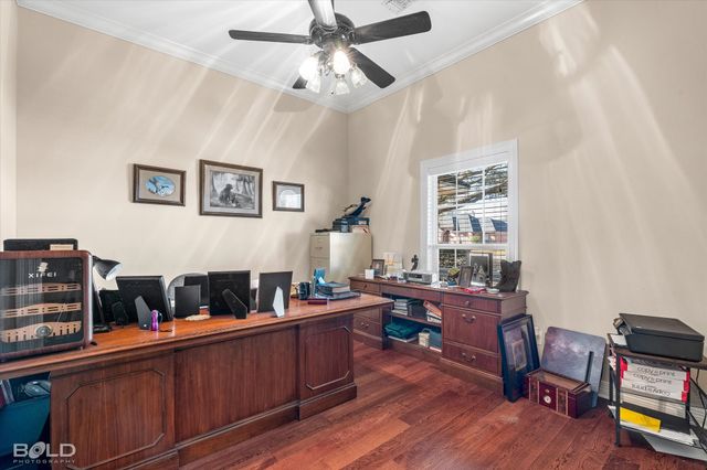 218 Ridgefield Drive, Bossier City, LA 71111