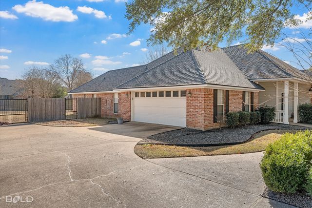 218 Ridgefield Drive, Bossier City, LA 71111