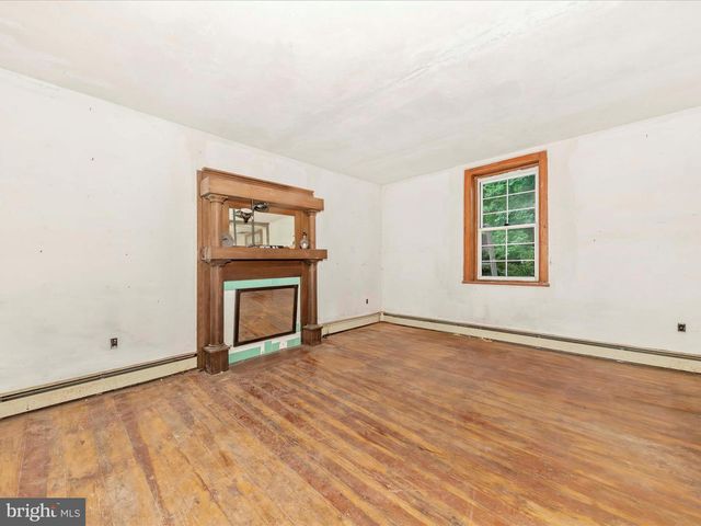 6753-D DICKERSON RD, Dickerson, MD 20842