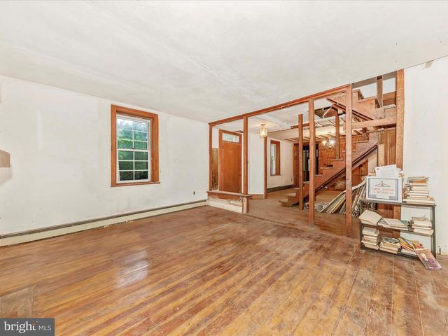 6753-D DICKERSON RD, Dickerson, MD 20842