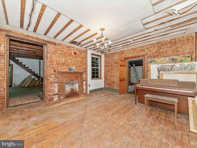 6753-D DICKERSON RD, Dickerson, MD 20842