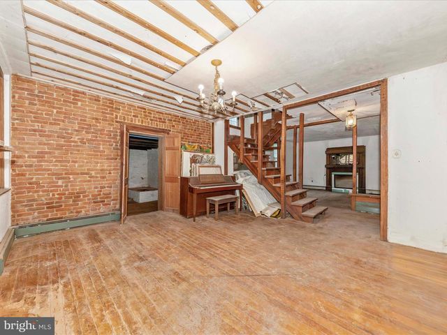 6753-D DICKERSON RD, Dickerson, MD 20842