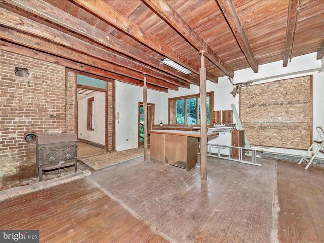 6753-D DICKERSON RD, Dickerson, MD 20842