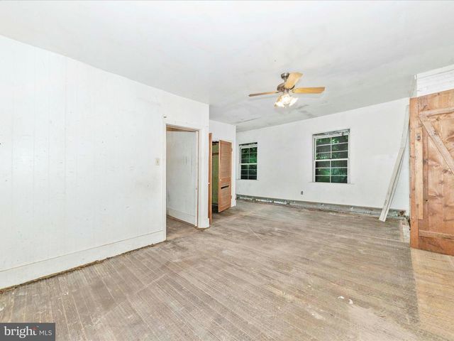 6753-D DICKERSON RD, Dickerson, MD 20842