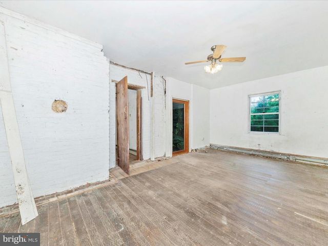 6753-D DICKERSON RD, Dickerson, MD 20842