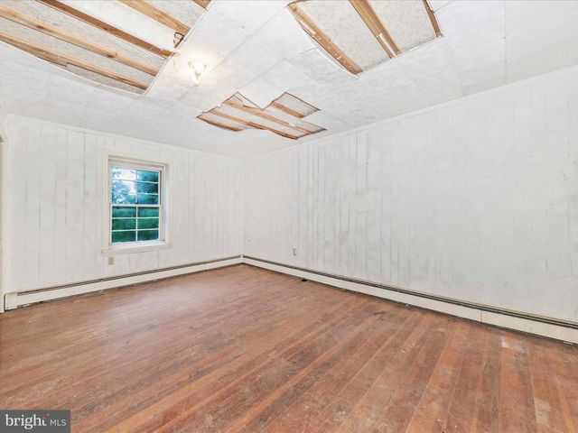 6753-D DICKERSON RD, Dickerson, MD 20842