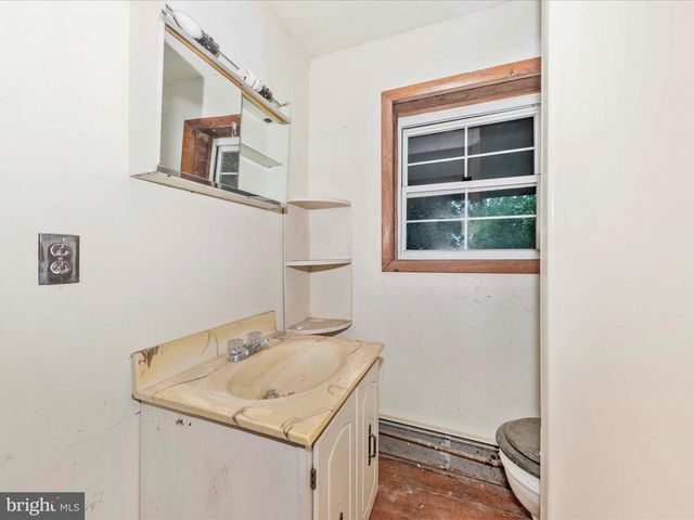 6753-D DICKERSON RD, Dickerson, MD 20842