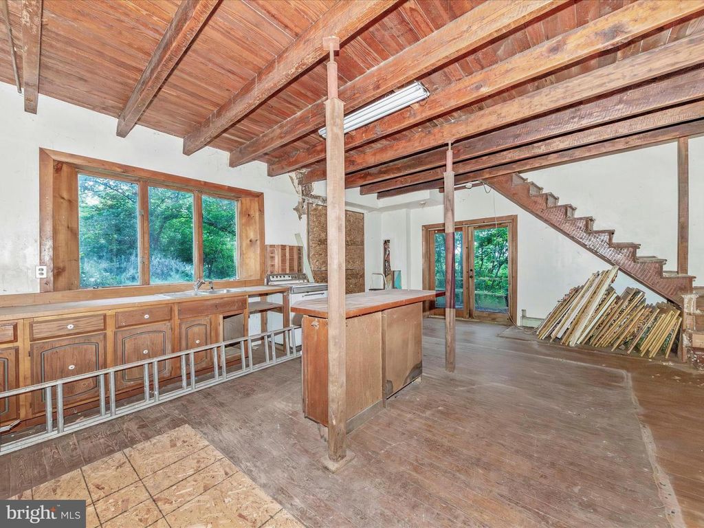 6753-D DICKERSON RD, Dickerson, MD 20842