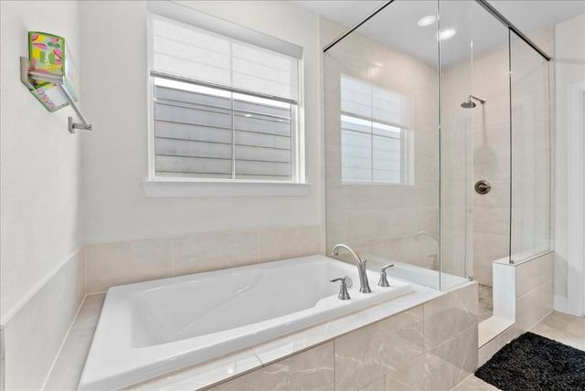 2808 Grand Fountains Drive D, Houston, TX 77054