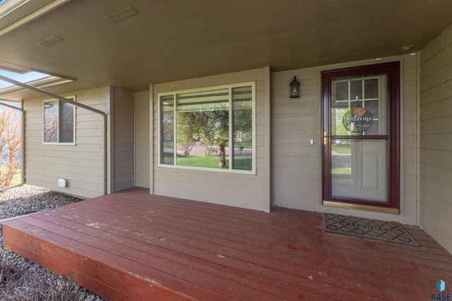 6045 W Jordan Ct Court, Sioux Falls, SD 57106
