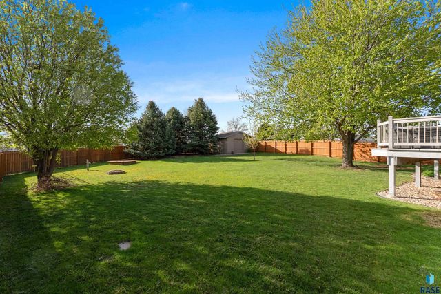 6045 W Jordan Ct Court, Sioux Falls, SD 57106