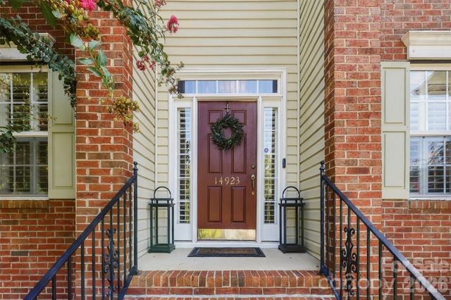 14923 Hawick Manor Lane, Pineville, NC 28134
