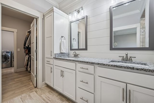 1005 Hickory Point Rd, Clarksville, TN 37043