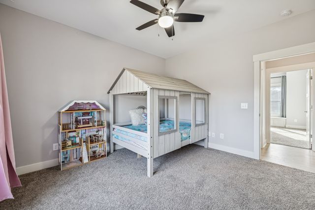 1005 Hickory Point Rd, Clarksville, TN 37043