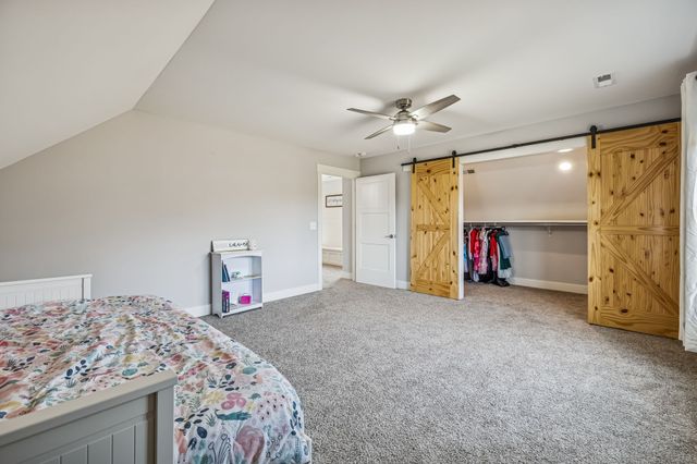 1005 Hickory Point Rd, Clarksville, TN 37043