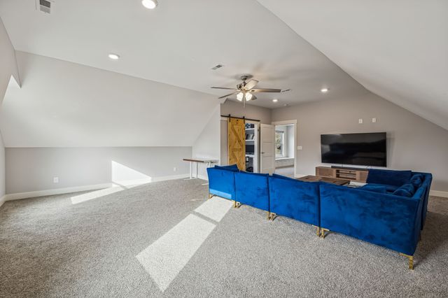 1005 Hickory Point Rd, Clarksville, TN 37043