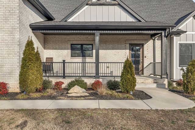 1005 Hickory Point Rd, Clarksville, TN 37043