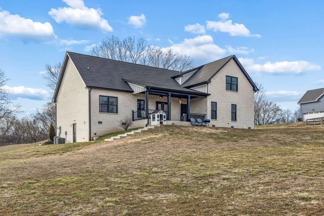 1005 Hickory Point Rd, Clarksville, TN 37043