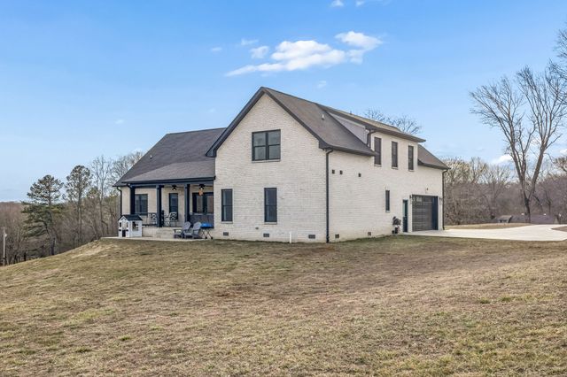 1005 Hickory Point Rd, Clarksville, TN 37043