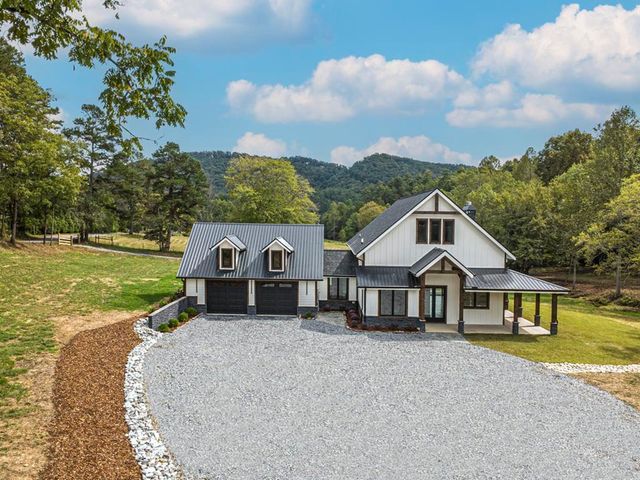 86 Valley Lake Drive, Mineral Bluff, GA 30559