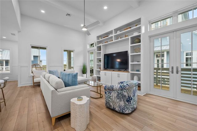 513 Sunrise Ave, Port Aransas, TX 78373