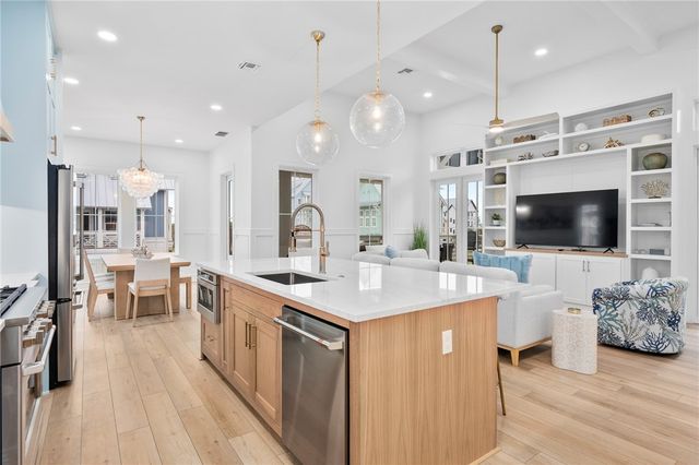 513 Sunrise Ave, Port Aransas, TX 78373