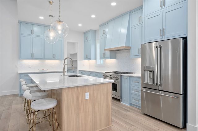 513 Sunrise Ave, Port Aransas, TX 78373