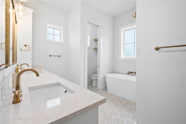 513 Sunrise Ave, Port Aransas, TX 78373