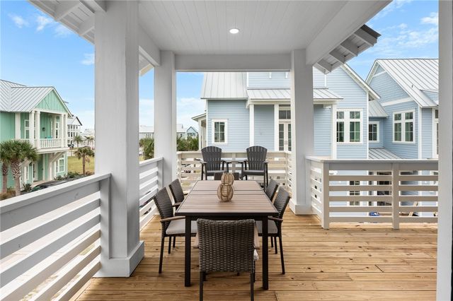 513 Sunrise Ave, Port Aransas, TX 78373