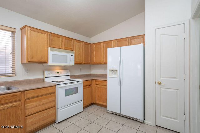 6762 W DEL MAR Lane, Peoria, AZ 85381